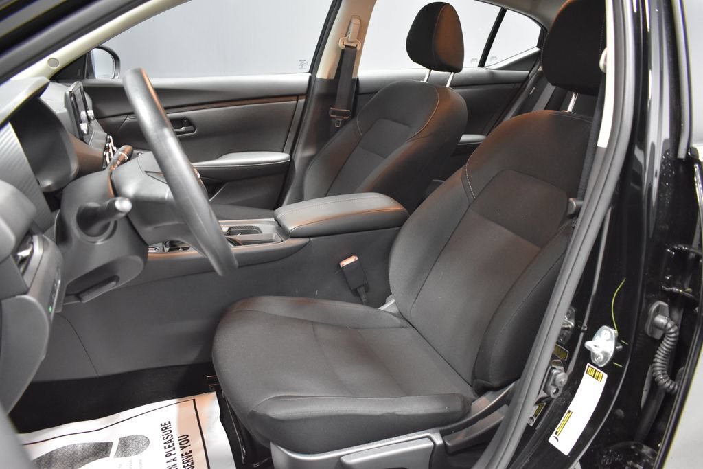 Certified 2025 Nissan Sentra S FWD image 5