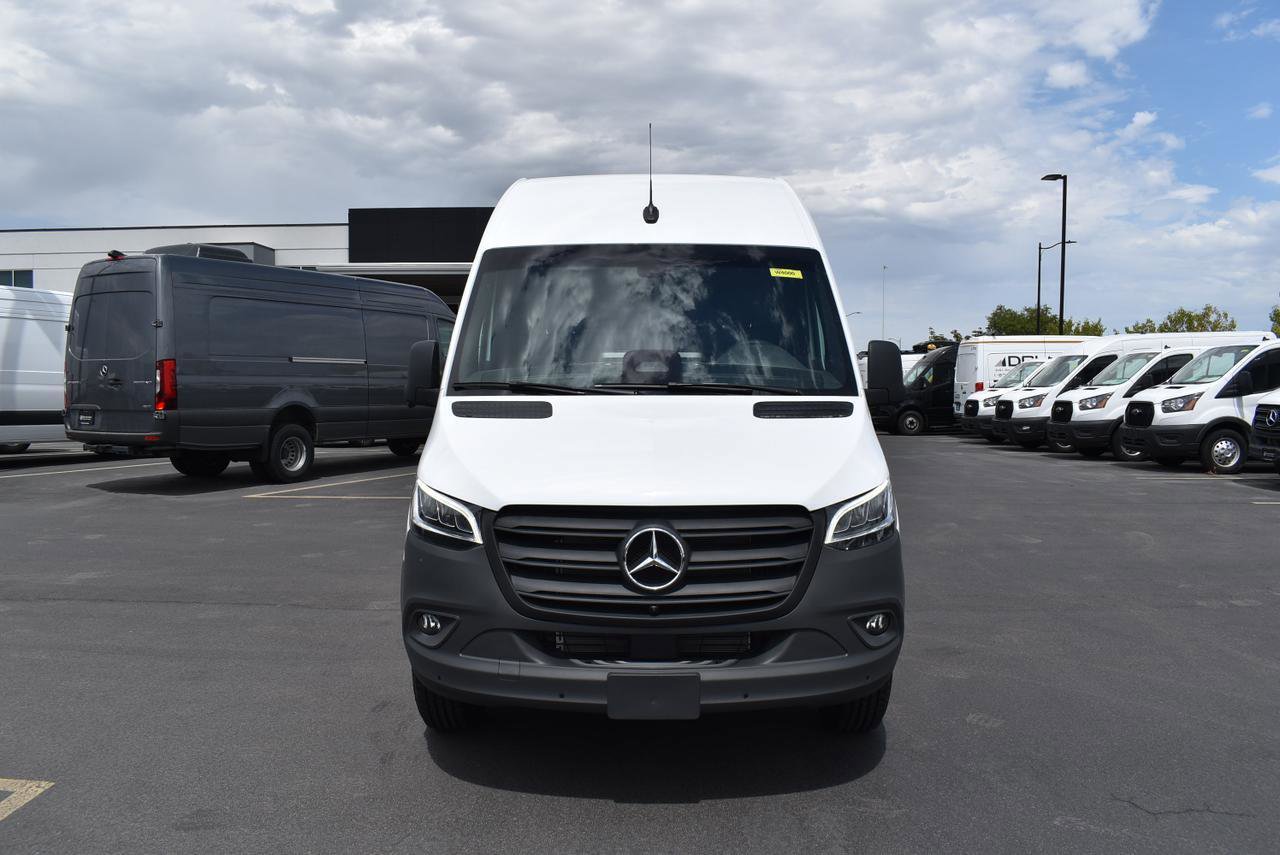 New 2025 Mercedes-Benz Sprinter 2500 image 2