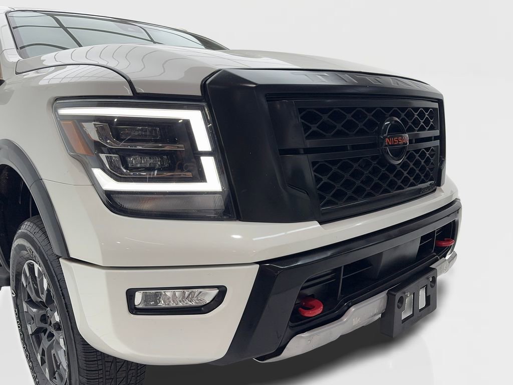 Used 2021 Nissan Titan PRO-4X image 5