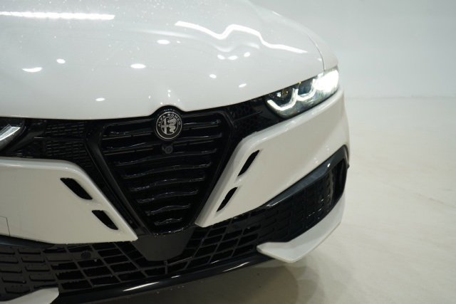 New 2026 Alfa Romeo Tonale Sport Speciale w/ Active Assist Package image 9