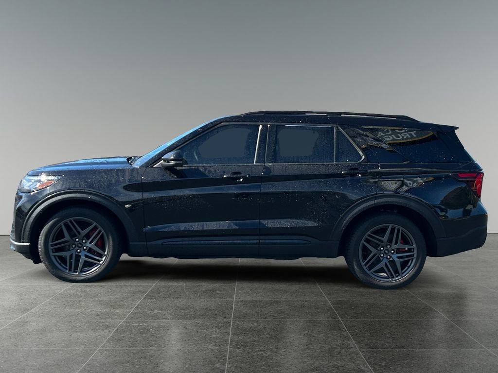 Used 2025 Ford Explorer ST AWD/4WD image 4