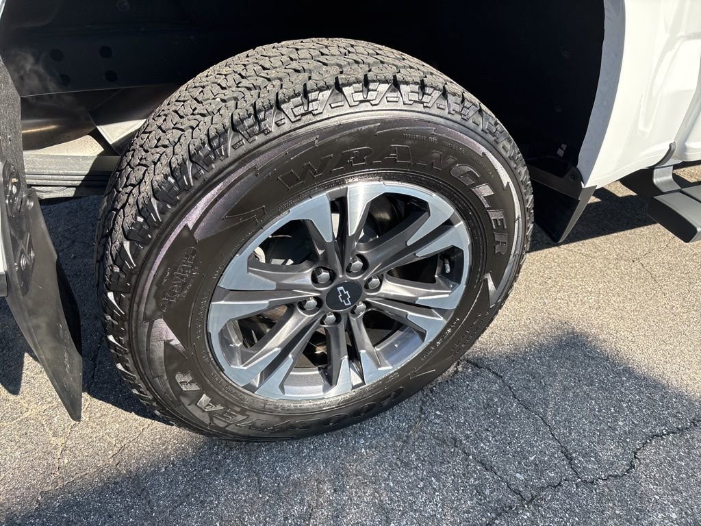 Used 2021 Chevrolet Colorado Z71 w/ Safety Package image 8