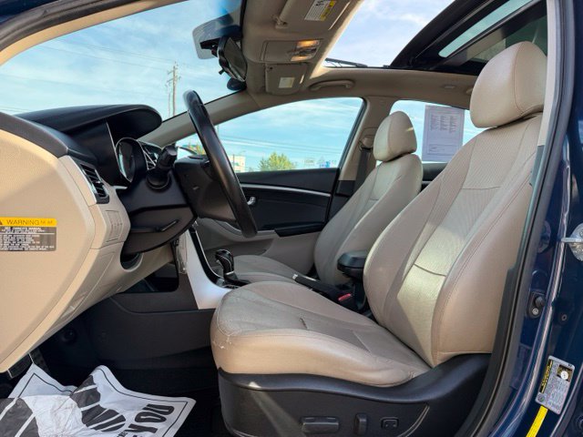 Used 2013 Hyundai Elantra GT w/ Style Pkg FWD image 2