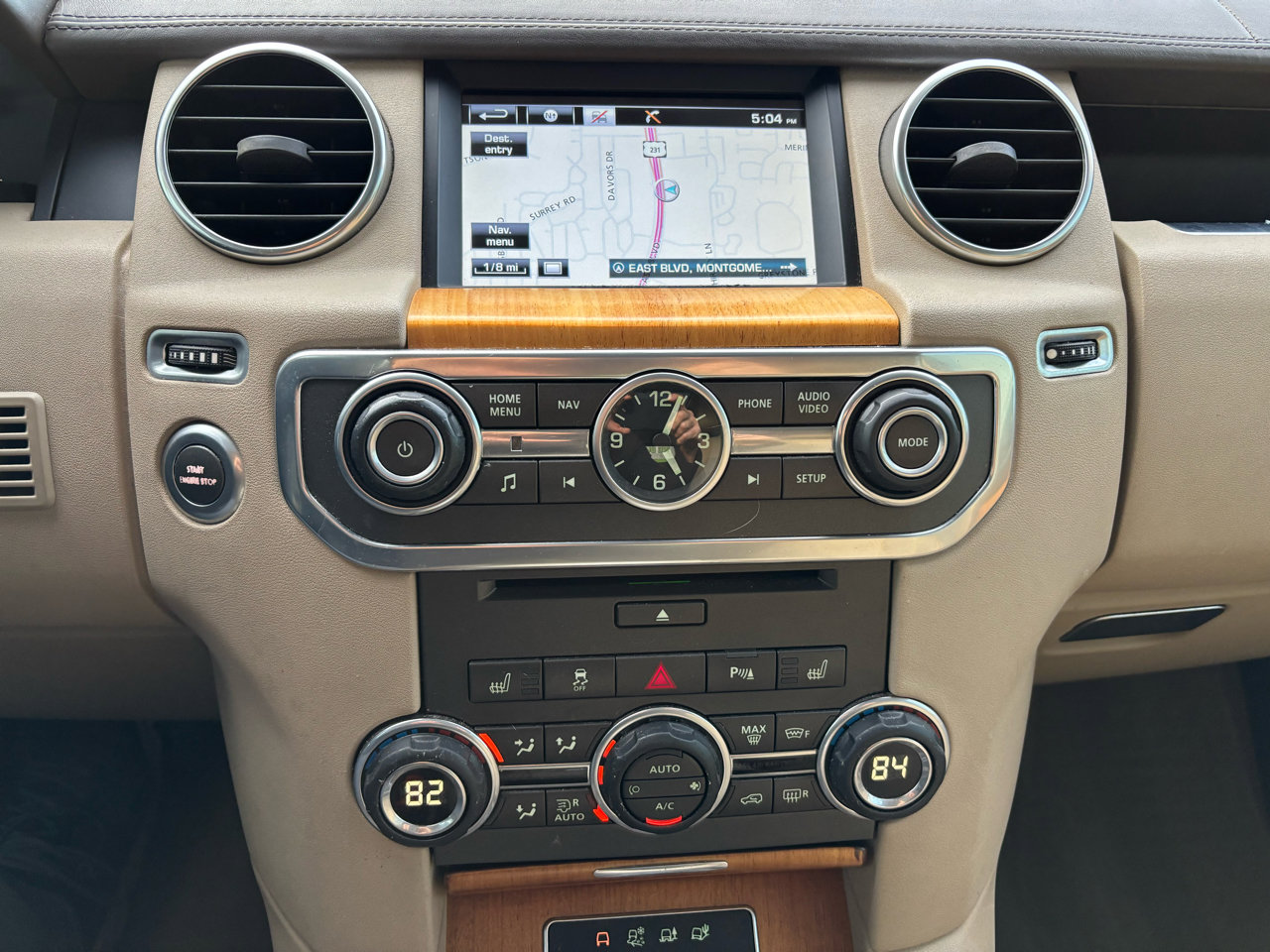 Used 2014 Land Rover LR4 HSE LUX image 20