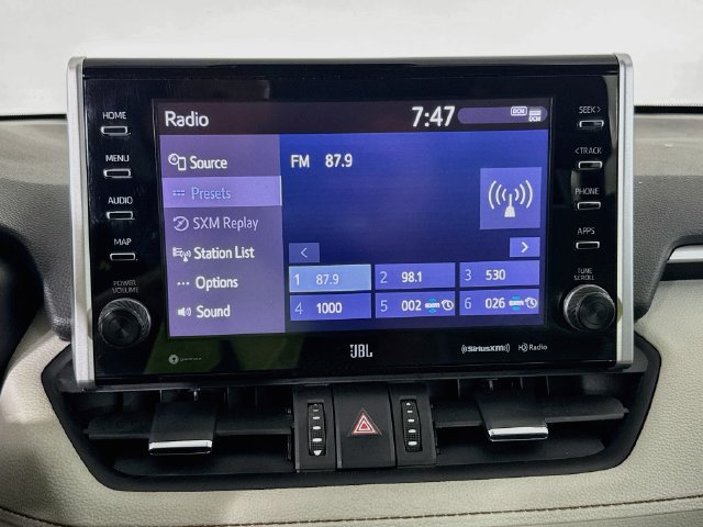 Used 2022 Toyota RAV4 Limited FWD image 15