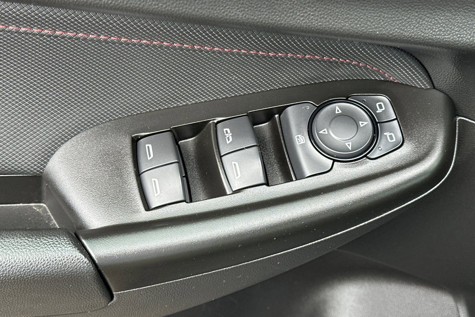 Used 2023 Chevrolet TrailBlazer RS w/ Convenience Package image 12