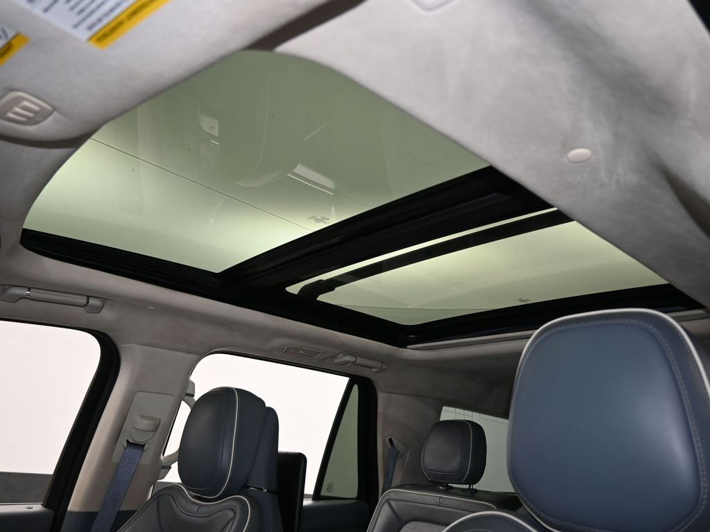 Used 2019 Lincoln Navigator Black Label w/ Cargo Package image 11