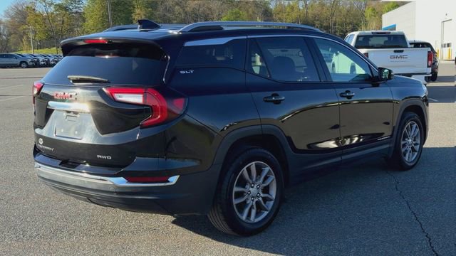 Used 2024 GMC Terrain SLT AWD/4WD image 8
