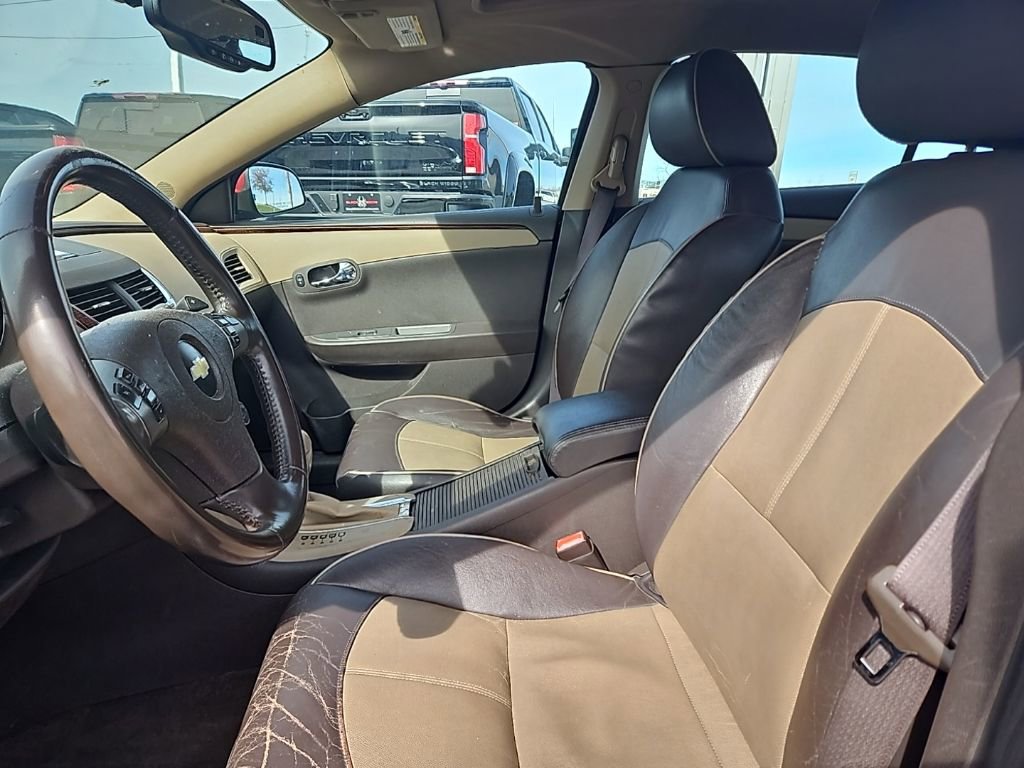 Used 2010 Chevrolet Malibu LTZ w/ HFV6 Engine Package FWD image 12