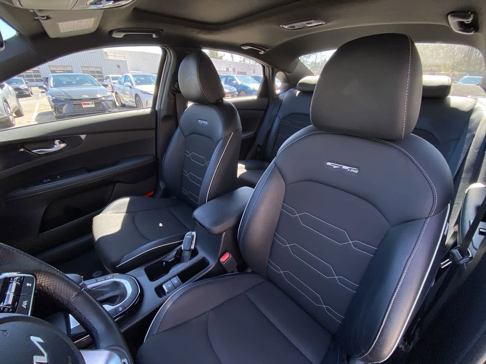 Used 2023 Kia Forte GT-Line w/ GT-Line Premium Package image 22