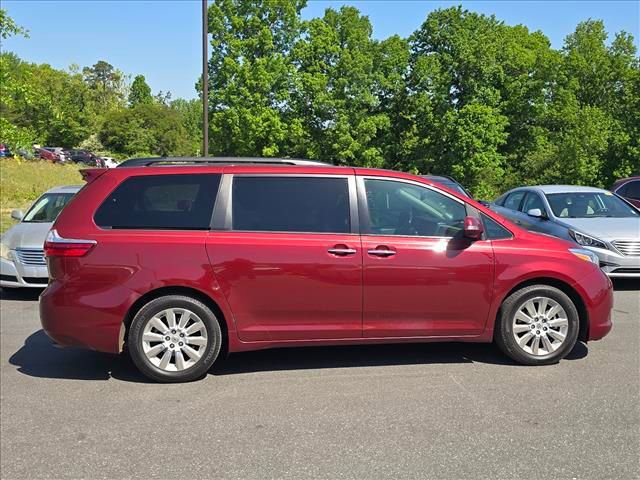 Used 2015 Toyota Sienna Limited Premium w/ Advanced Technology Package FWD image 2