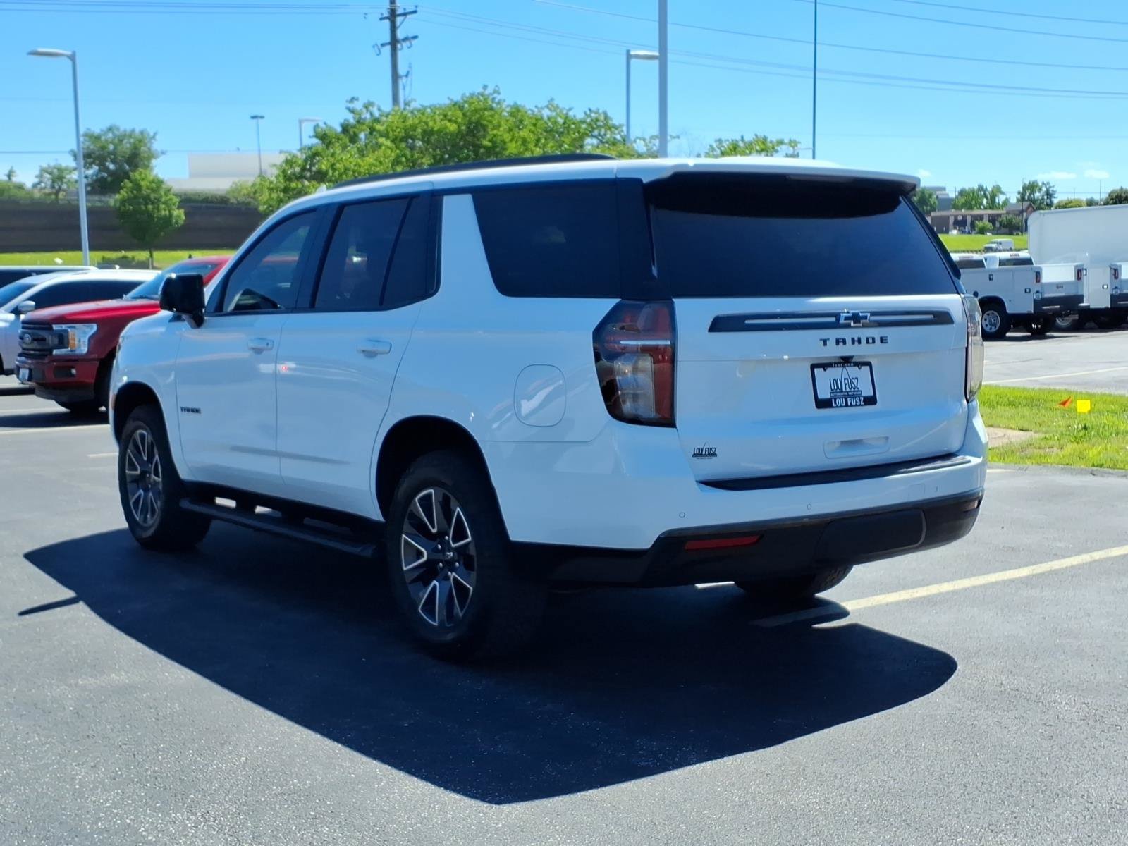 Used 2021 Chevrolet Tahoe Z71 w/ Luxury Package AWD/4WD image 5