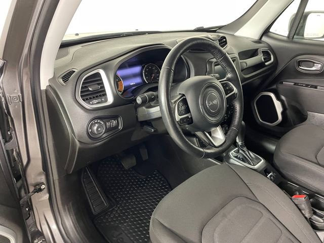 Used 2021 Jeep Renegade Latitude w/ Convenience Group image 3
