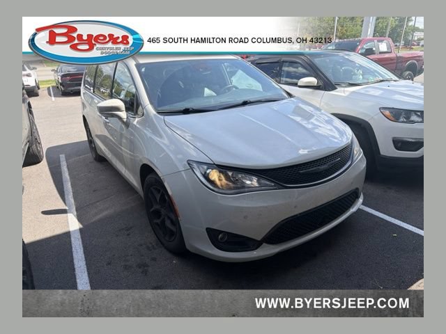 Used 2020 Chrysler Pacifica Touring-L Plus FWD image 1