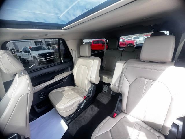 Used 2022 Ford Expedition Max Limited image 14
