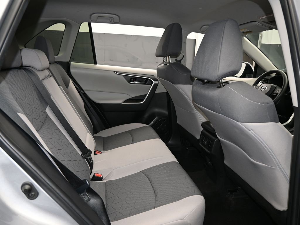 Used 2023 Toyota RAV4 XLE image 41