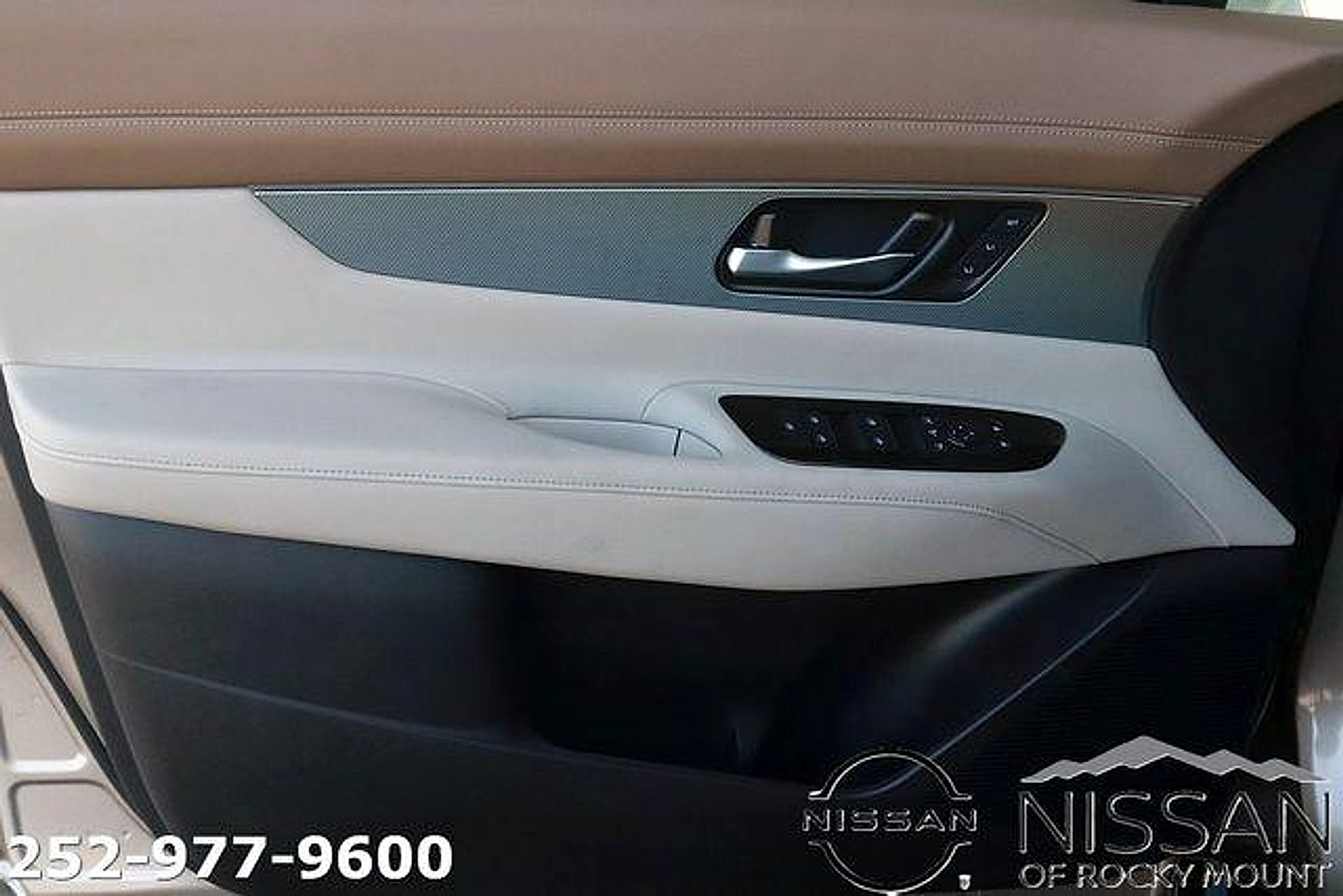 New 2026 Nissan Murano Platinum w/ Cargo Package AWD/4WD image 10