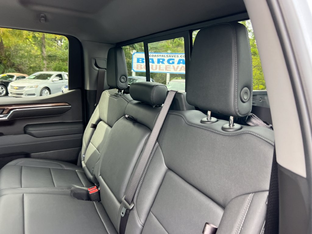 Used 2026 Chevrolet Silverado 1500 LT Trail Boss w/ Convenience Package II AWD/4WD image 17