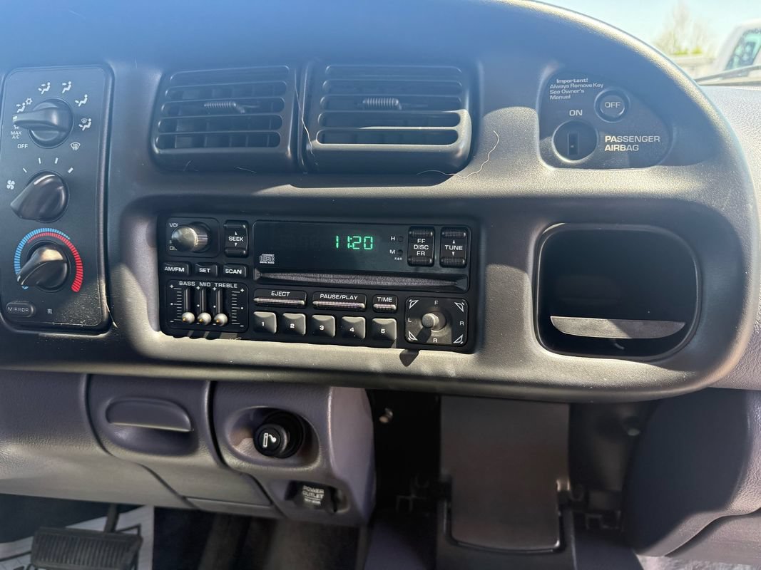 Used 2001 Dodge Ram 1500 Truck 4x4 Quad Cab image 18