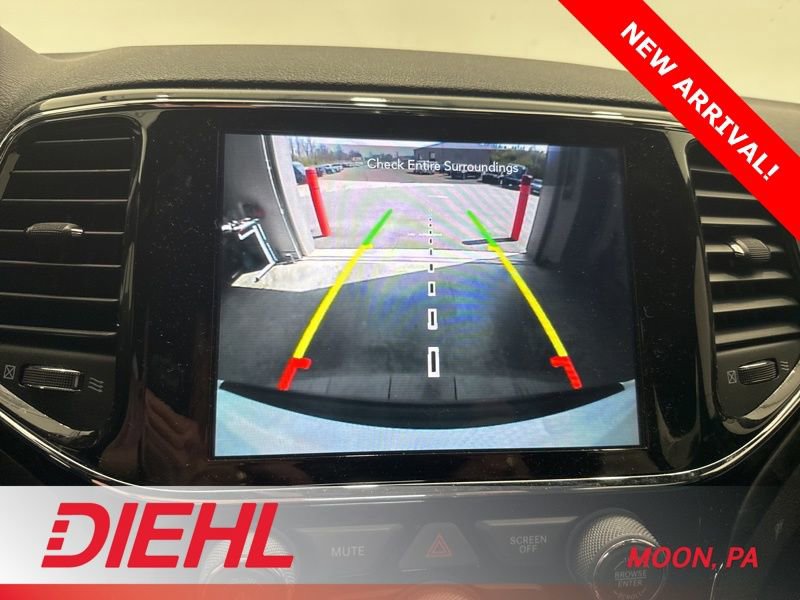 Used 2021 Jeep Grand Cherokee Laredo X image 32