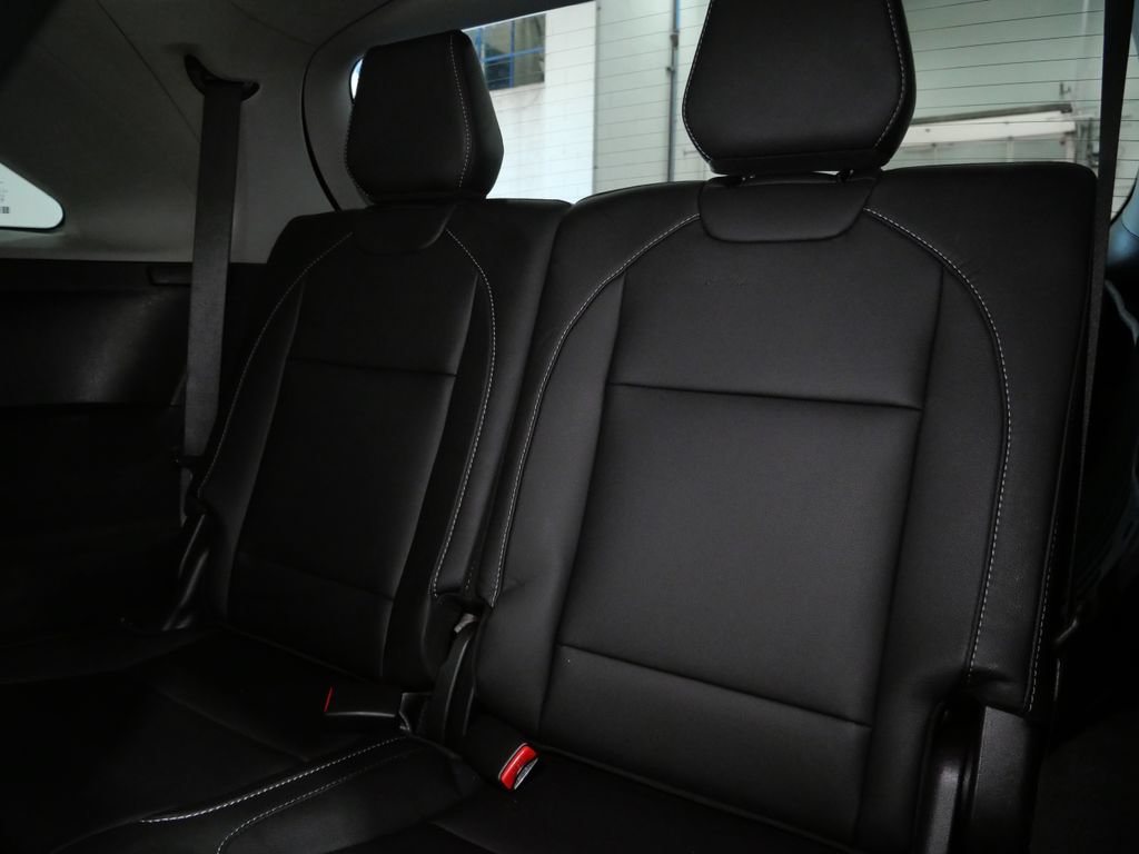 Used 2020 Acura MDX w/ Technology Package AWD/4WD image 25