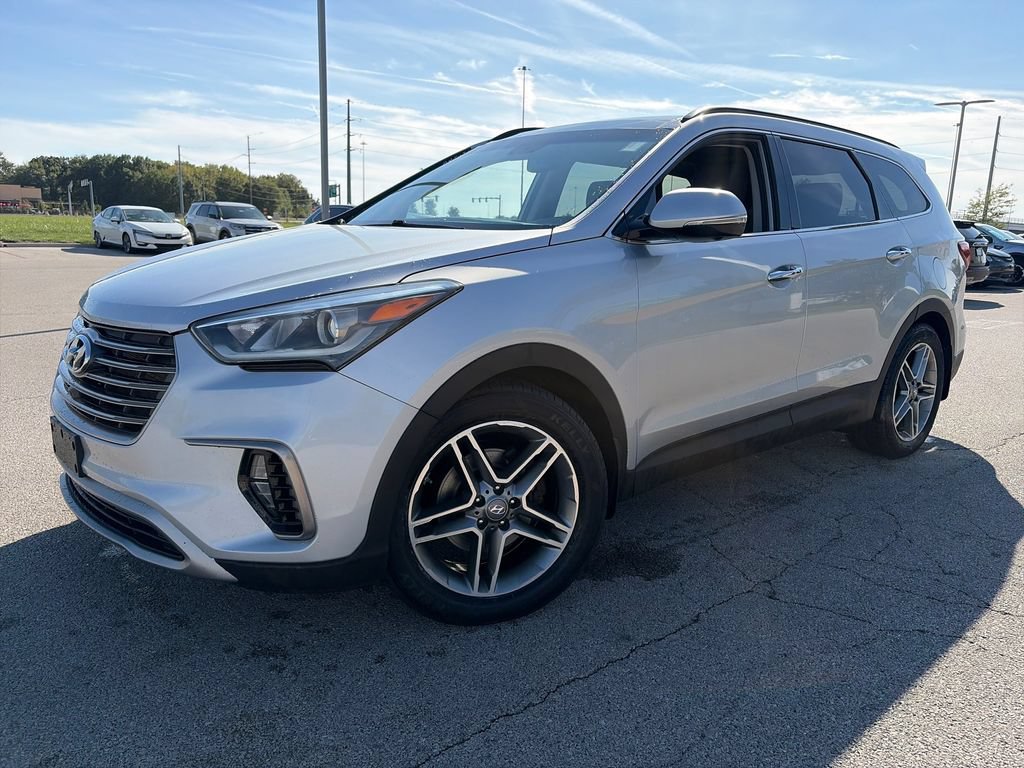 Used 2017 Hyundai Santa Fe AWD image 3