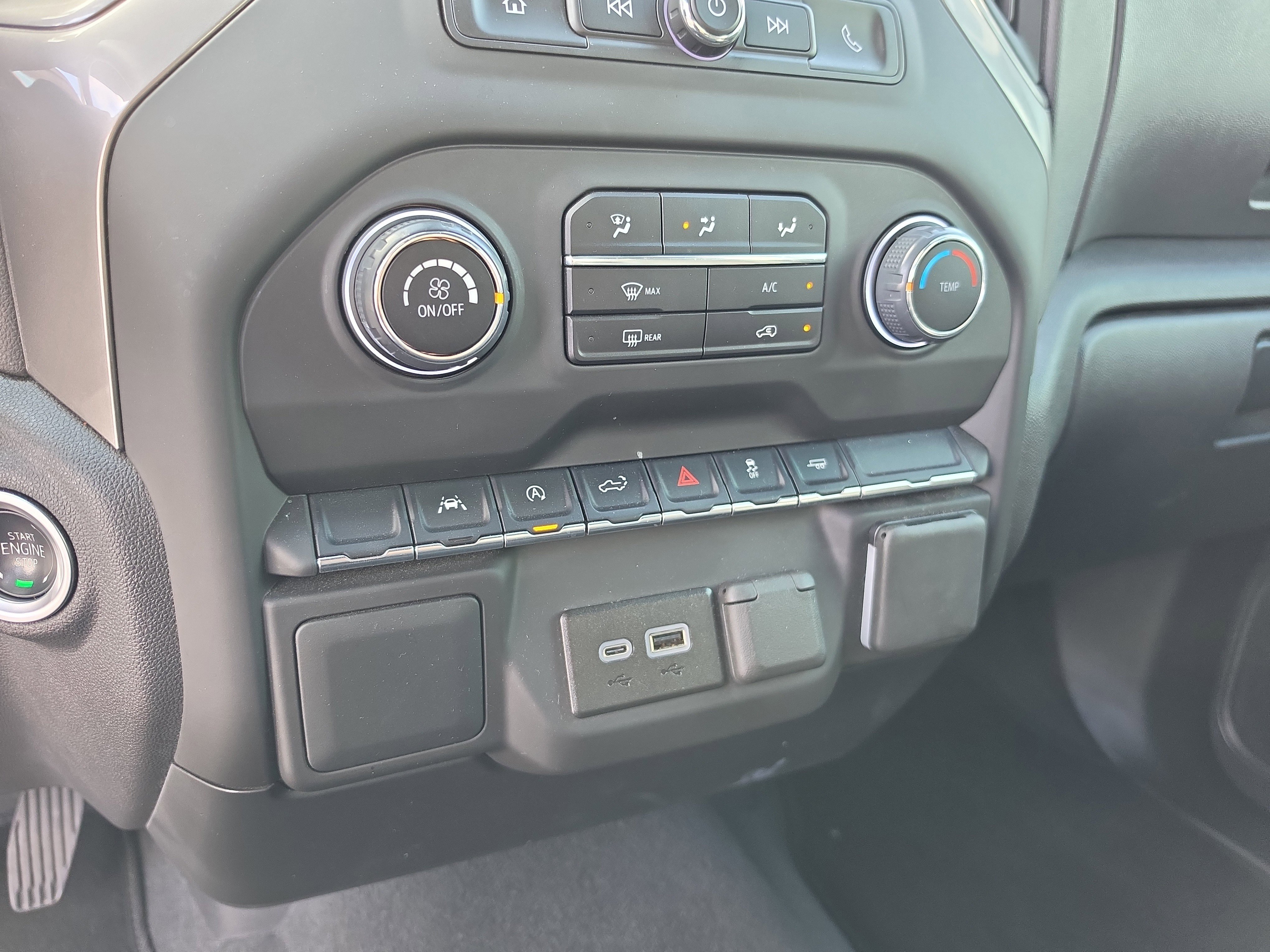 Used 2024 Chevrolet Silverado 1500 Custom w/ Turbomax Blackout Package RWD image 25