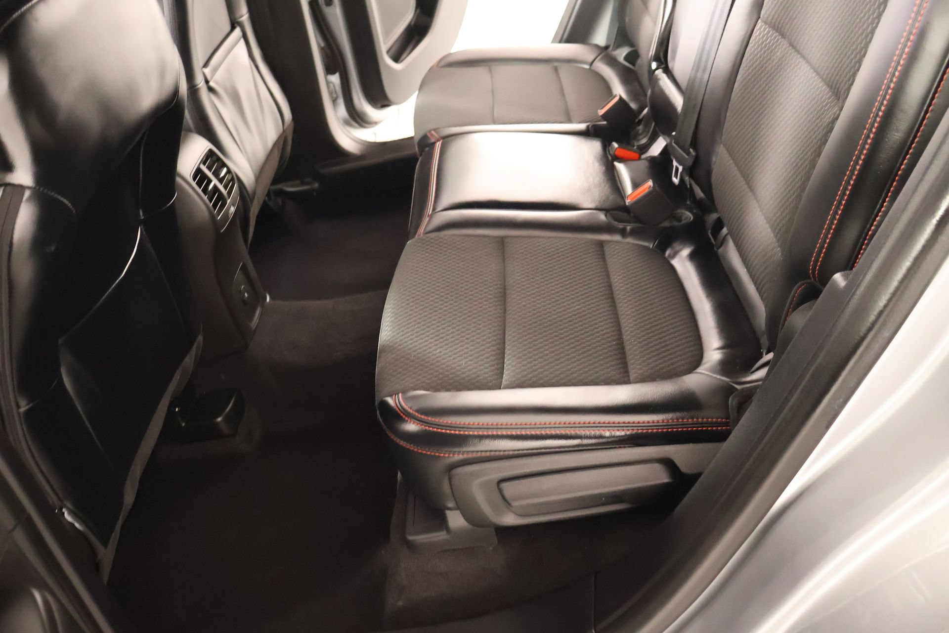 Used 2023 Ford Escape ST-Line w/ Tech Pack #1 FWD image 12