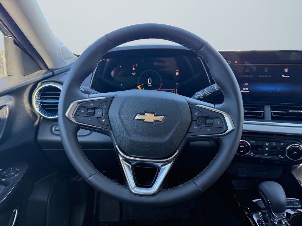 New 2025 Chevrolet Trax LT w/ Driver Confidence Package image 12