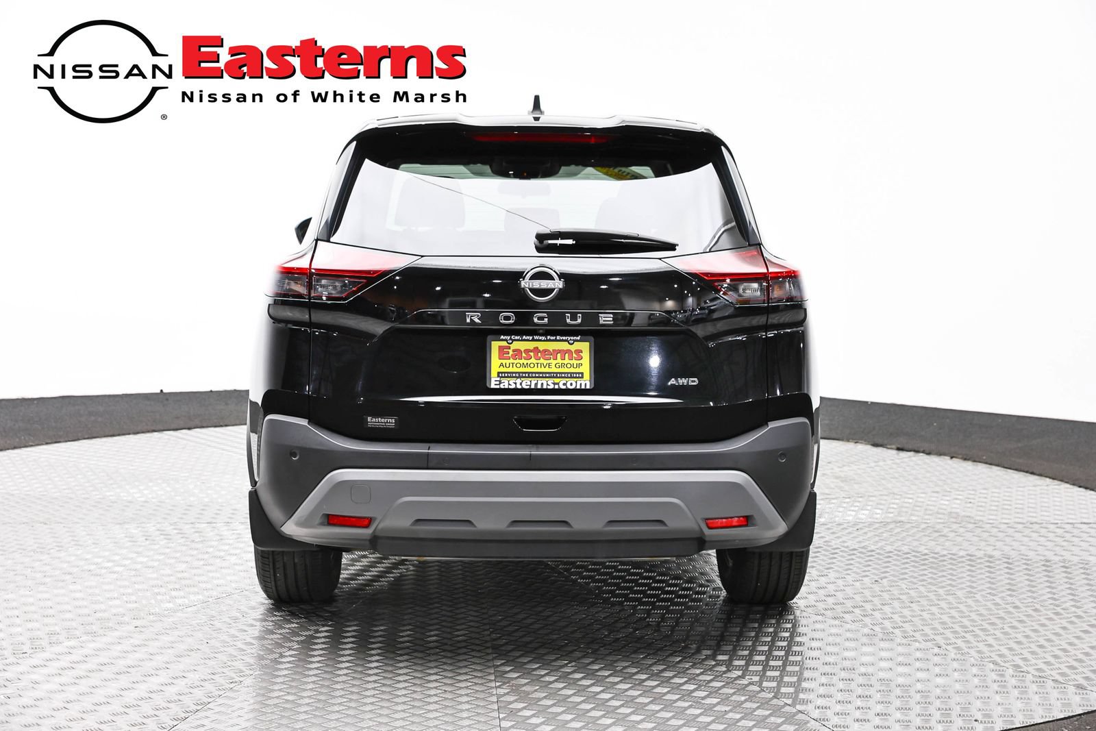 Used 2023 Nissan Rogue S AWD/4WD image 6