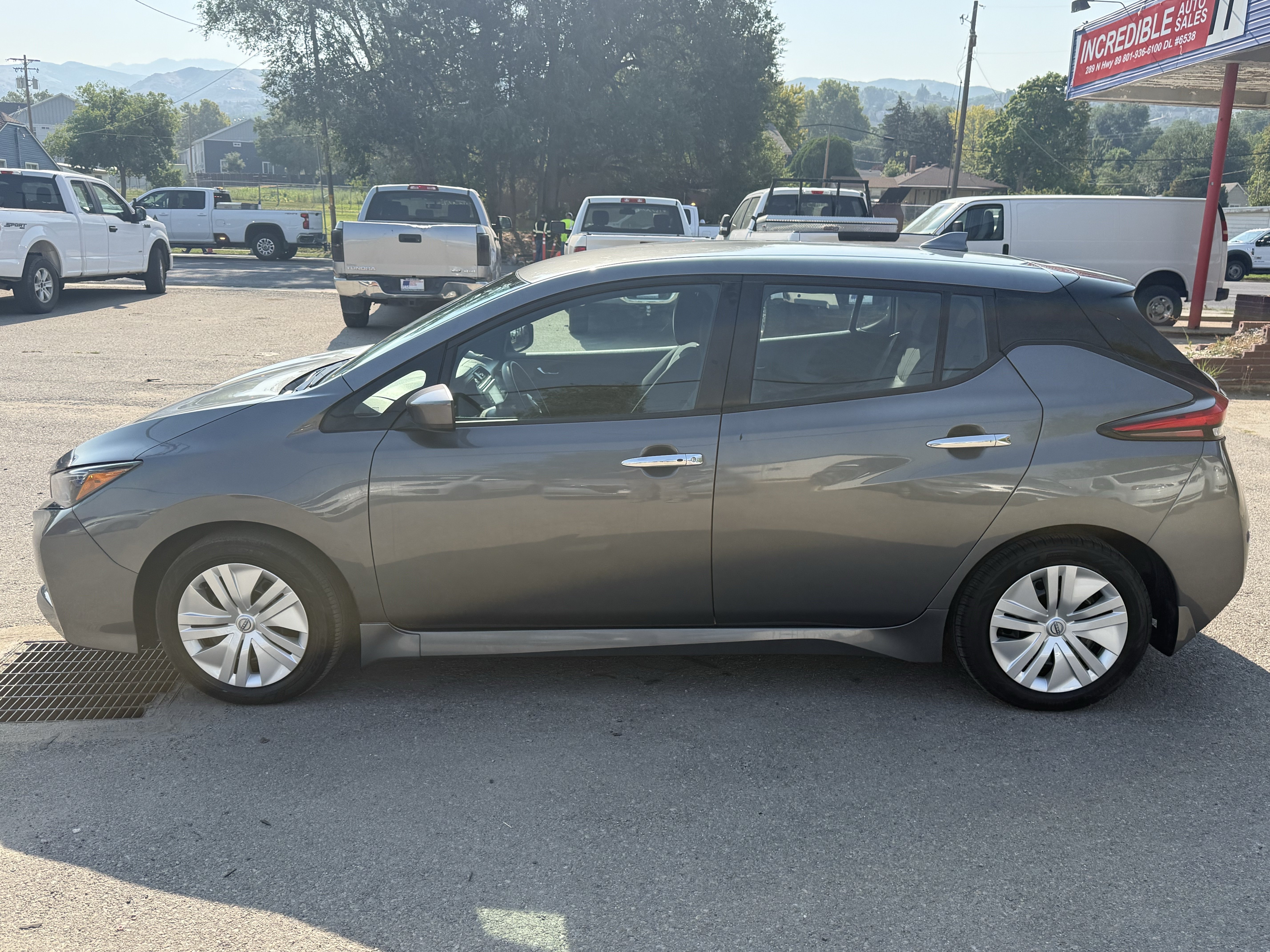 Used 2025 Nissan Leaf S FWD image 7
