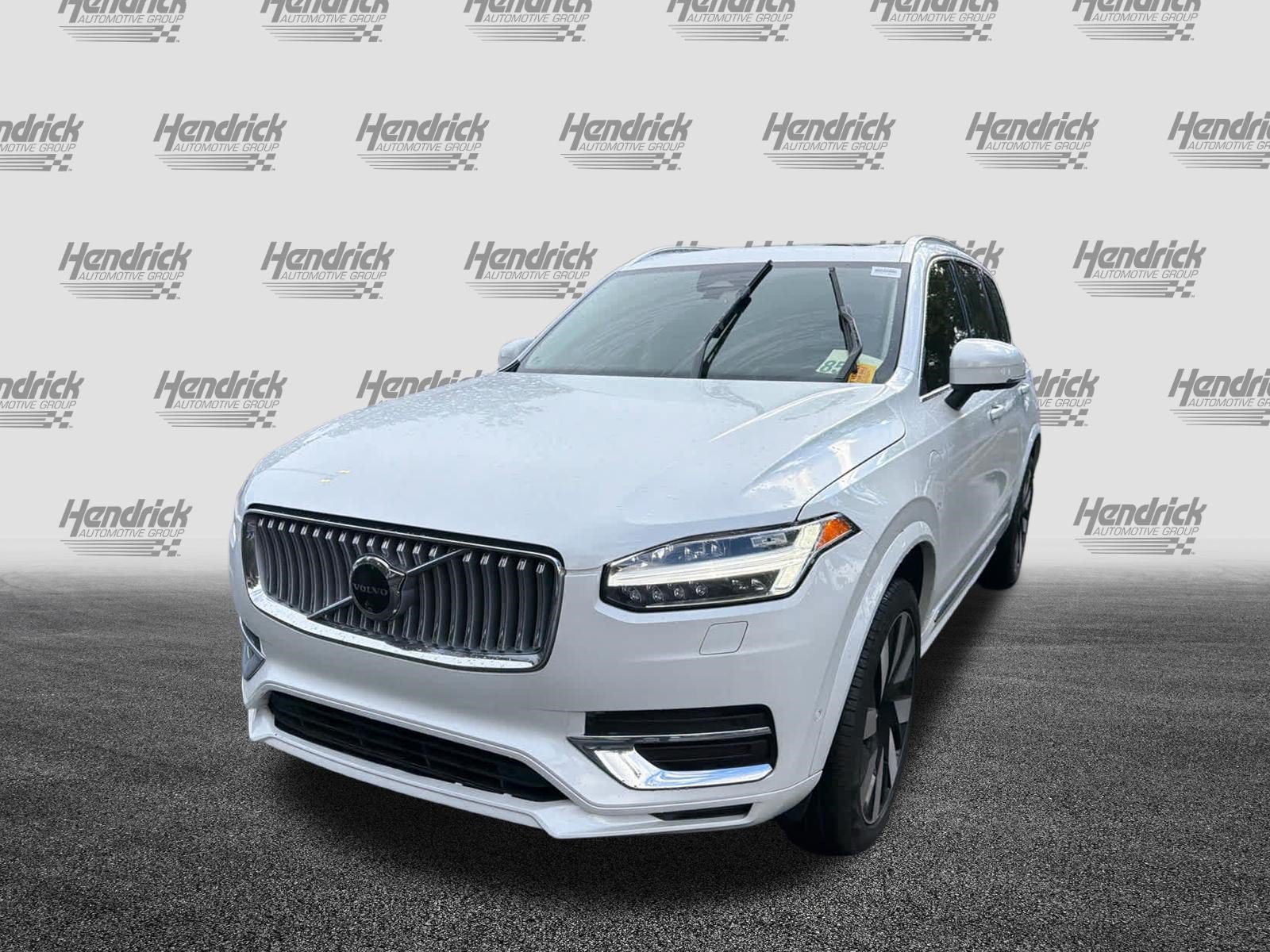 Certified 2025 Volvo XC90 T8 Ultra w/ Protection Package Premier AWD/4WD image 6