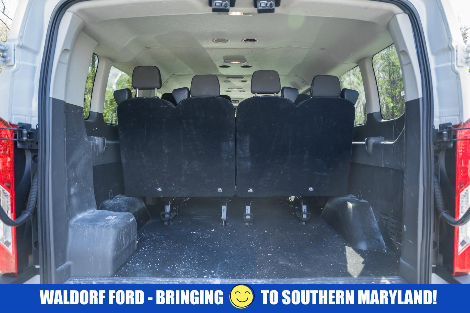 Used 2024 Ford Transit 350 XLT image 12
