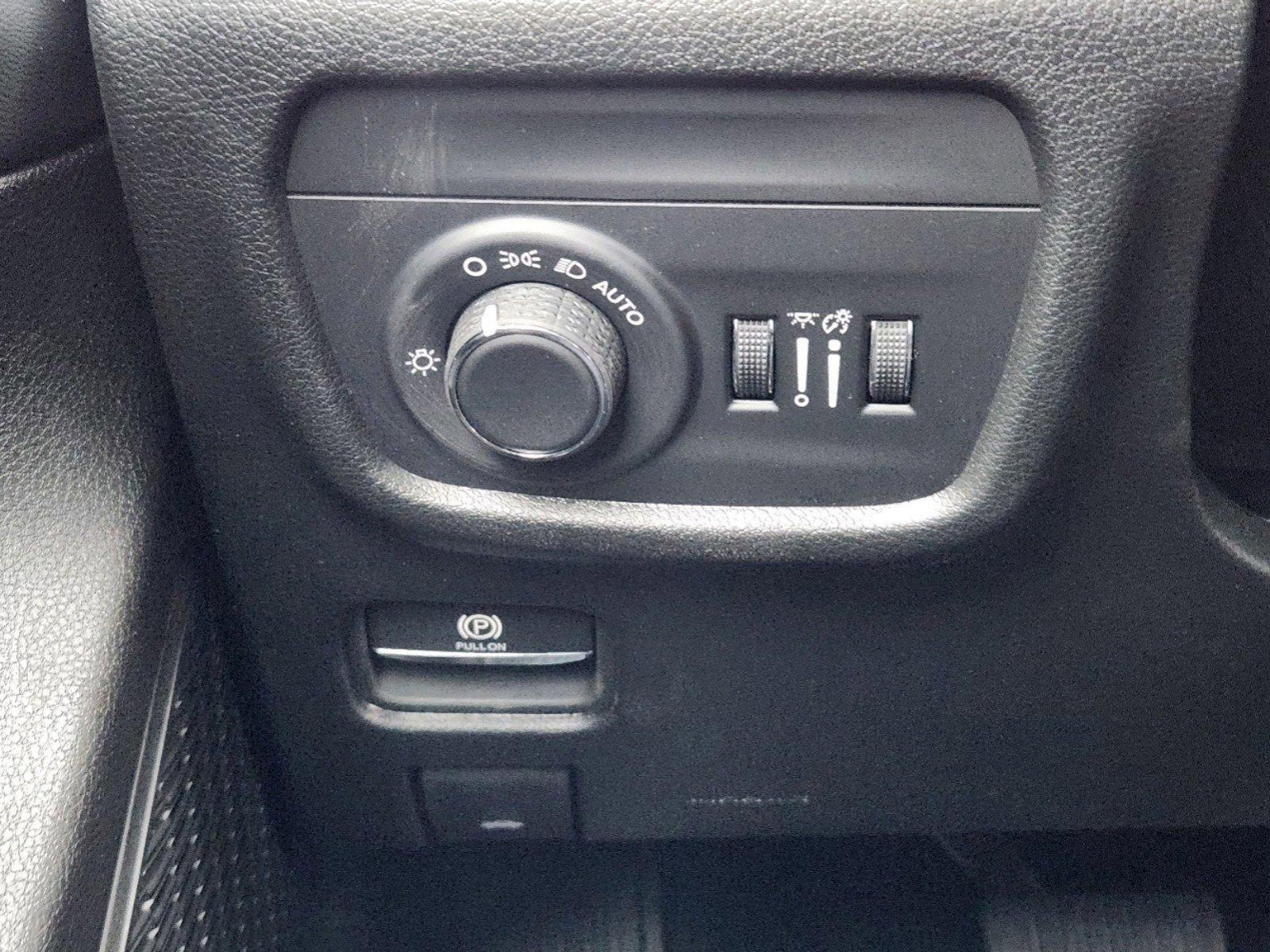 New 2025 Jeep Grand Cherokee Laredo w/ Luxury Tech Group I image 29