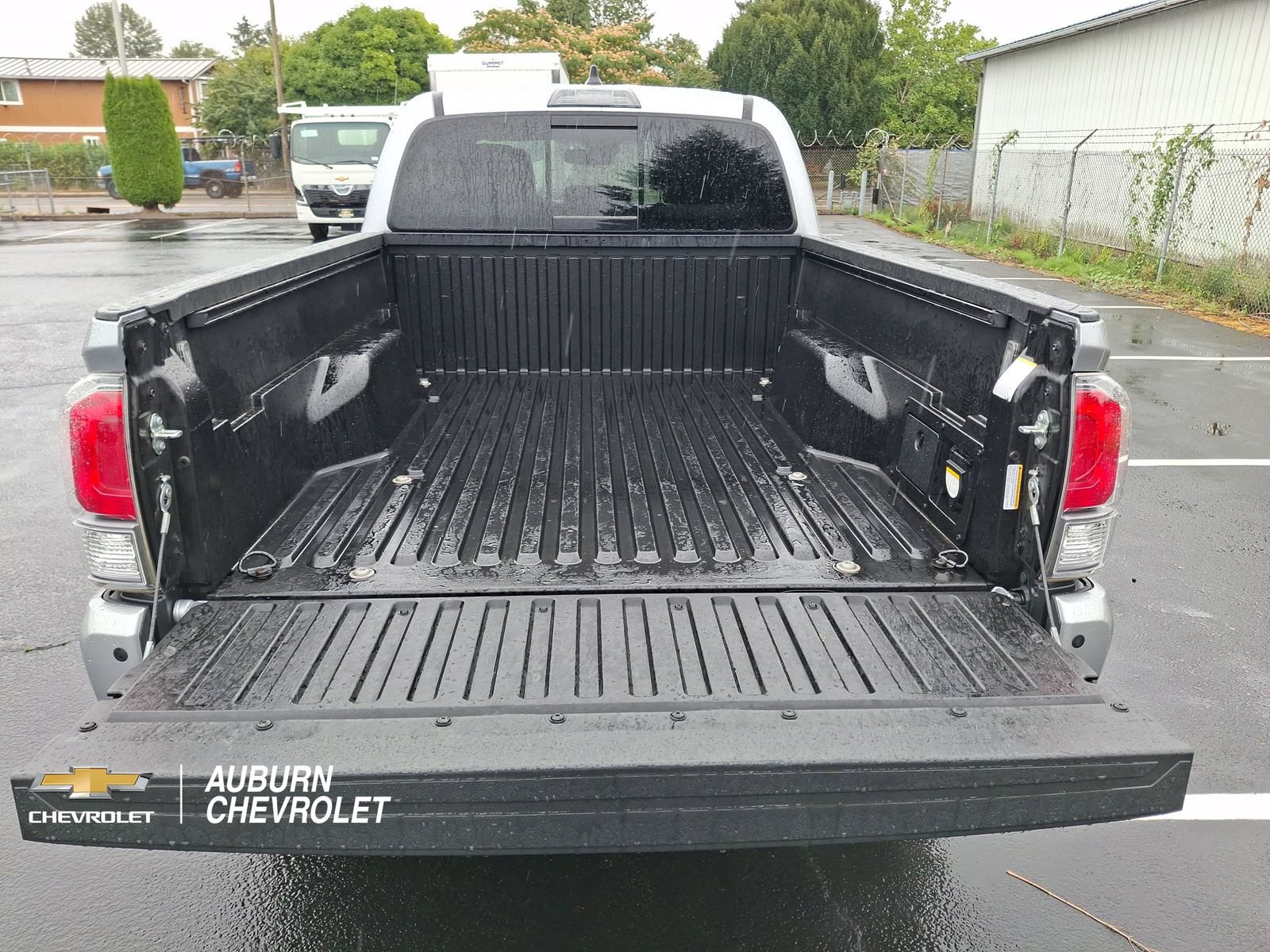 Used 2023 Toyota Tacoma TRD Off-Road w/ Technology Package AWD/4WD image 19