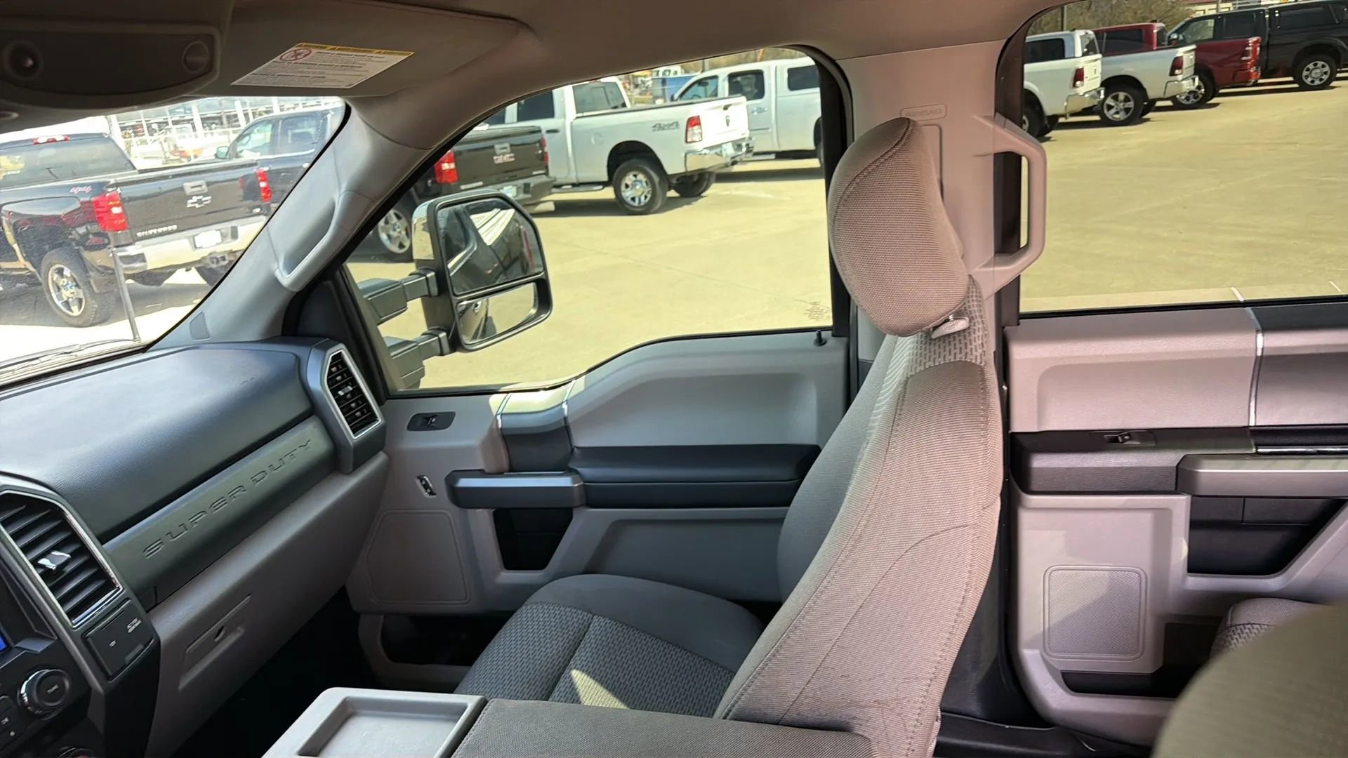Used 2020 Ford F350 XLT w/ XLT Premium Package AWD/4WD image 60