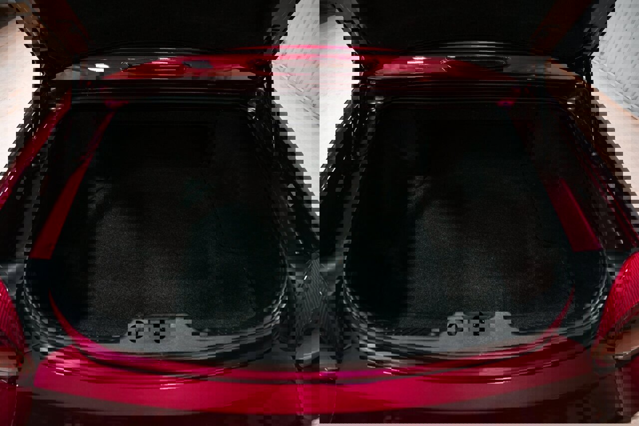 Used 2004 Ford Thunderbird Deluxe image 24