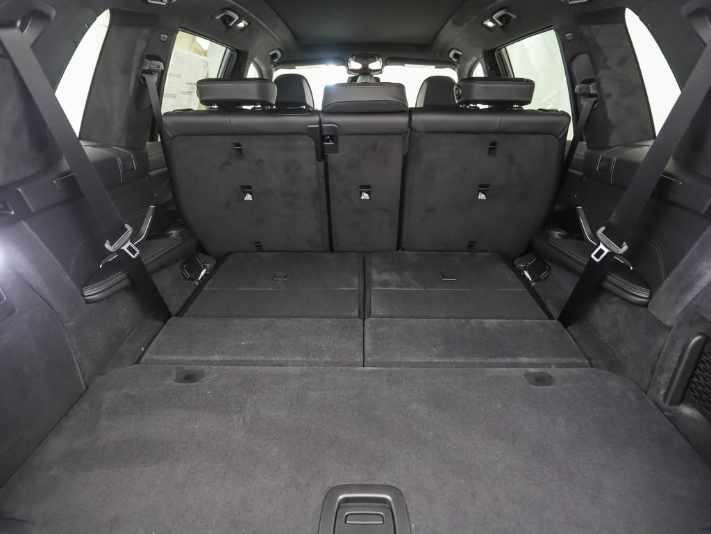 Used 2026 BMW X7 xDrive40i w/ M Sport Package image 28