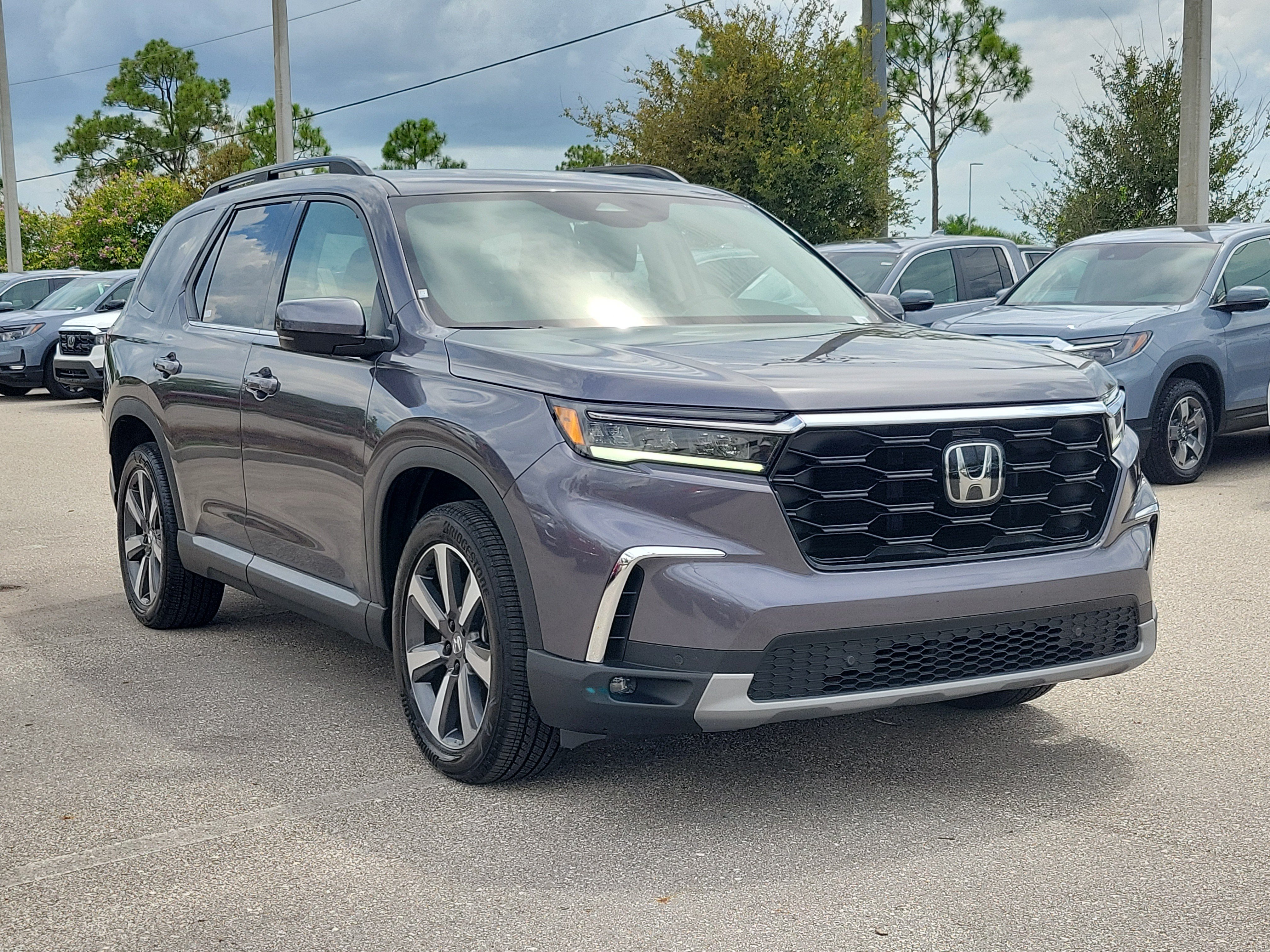 Used 2025 Honda Pilot Touring image 34