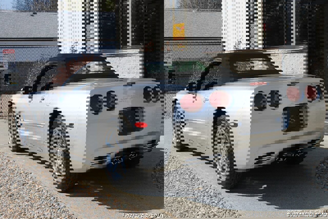 Used 2001 Chevrolet Corvette Convertible w/ Preferred Equipment Group2 image 7