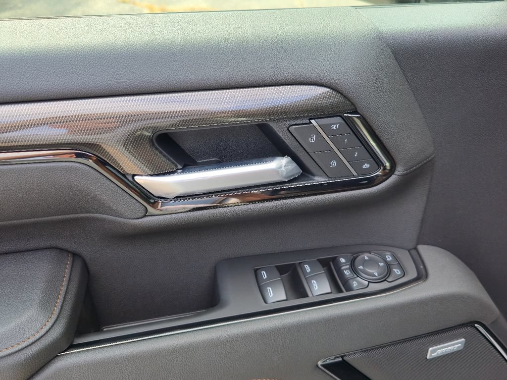 New 2026 GMC Sierra 2500 AT4 w/ AT4 Premium Plus Package AWD/4WD image 23