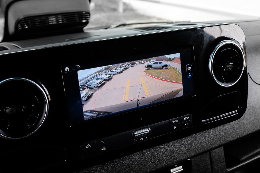Used 2025 Mercedes-Benz Sprinter 2500 w/ Dashboard Charging Package image 18