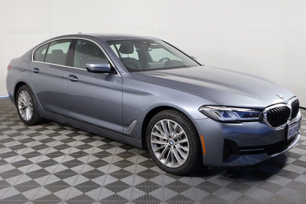 Used 2021 BMW 530i w/ Convenience Package image 3