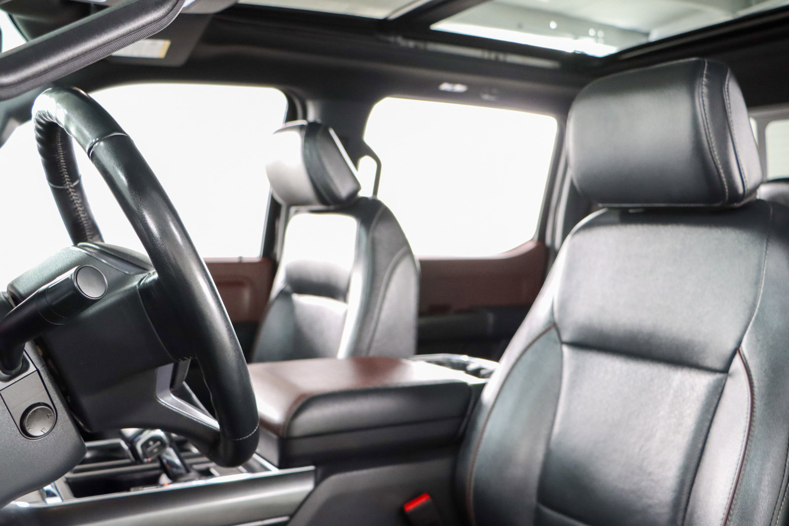 Used 2023 Ford F150 Lariat w/ Equipment Group 502A High image 27