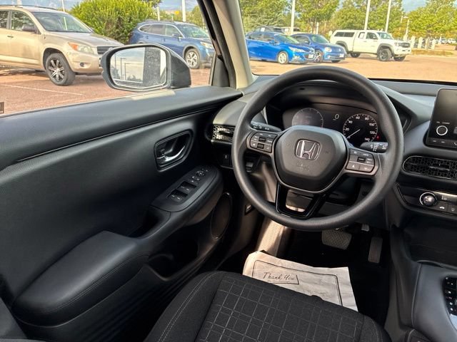 Certified 2025 Honda HR-V LX image 23