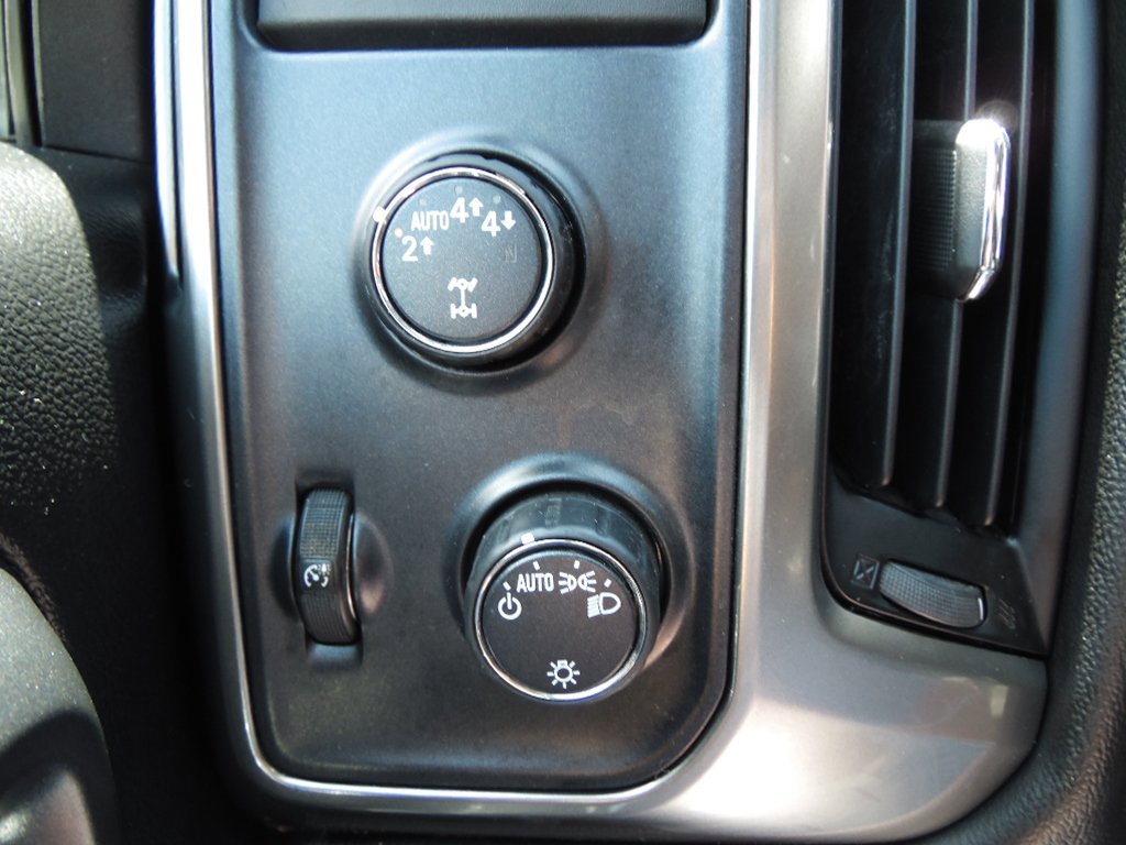 Used 2018 Chevrolet Silverado 1500 LT image 9