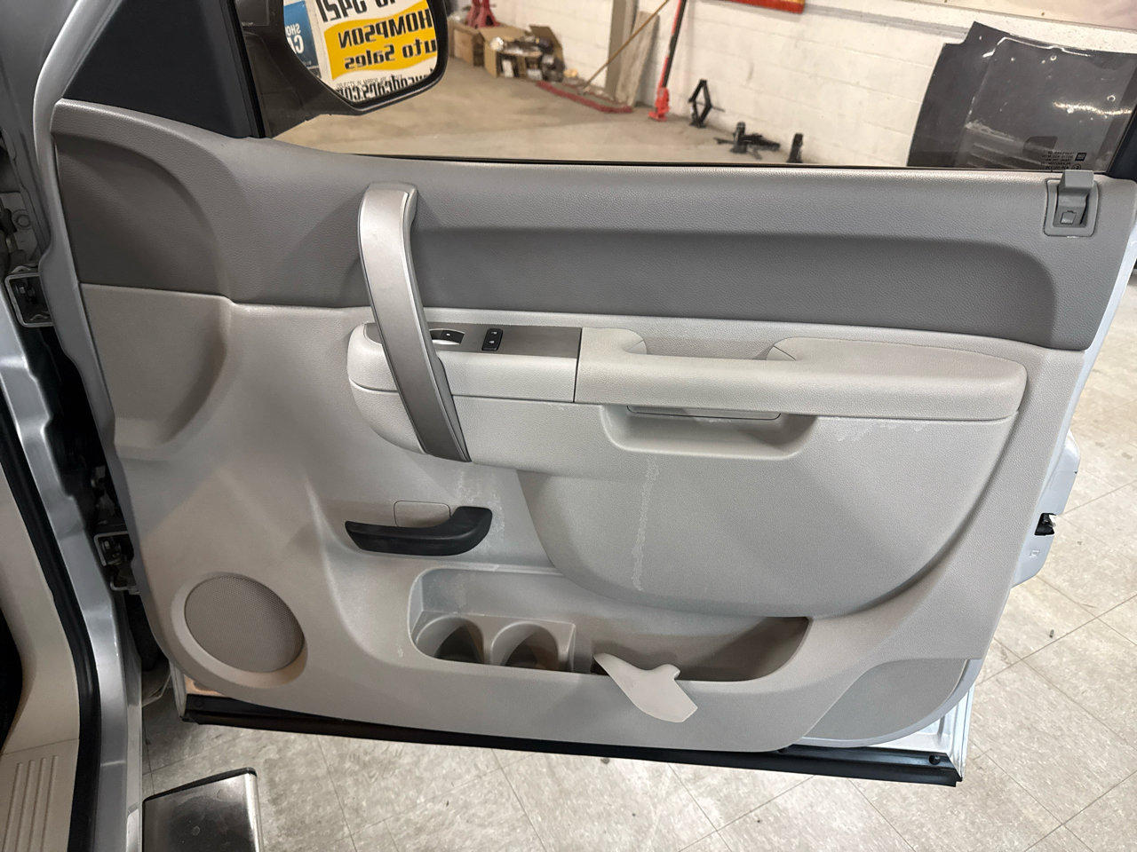 Used 2010 GMC Sierra 1500 SLE w/ Texas Edition image 46