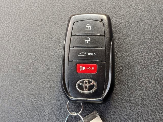 Used 2025 Toyota Camry LE FWD image 30