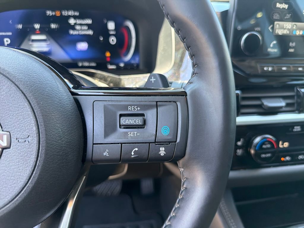 Certified 2024 Nissan Pathfinder Platinum AWD/4WD image 33