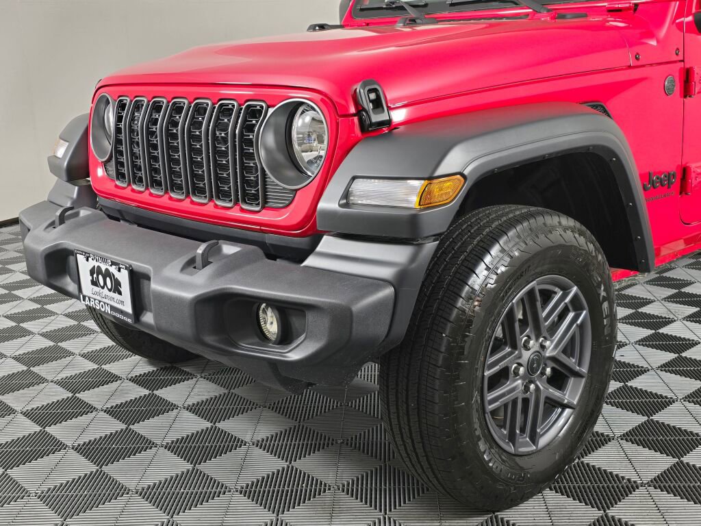 Used 2025 Jeep Wrangler Sport S image 11